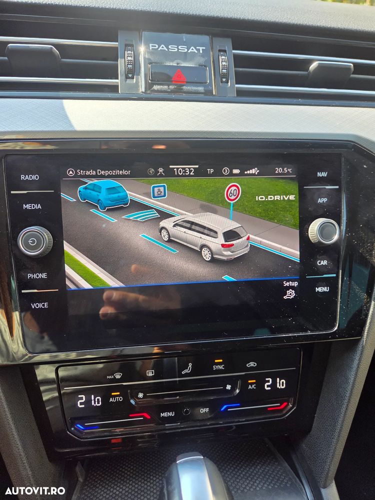 Volkswagen Passat 2.0 TDI SCR DSG Elegance - 13