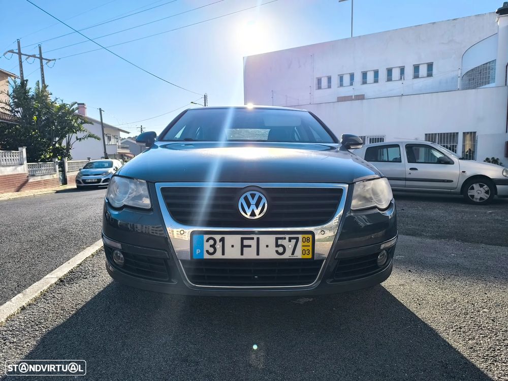VW Passat 2.0 TDI Confortline - 1