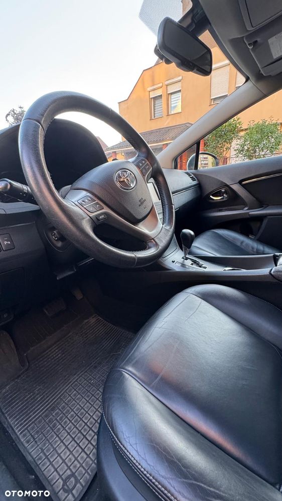 Toyota Avensis 2.0 Prestige MS - 30