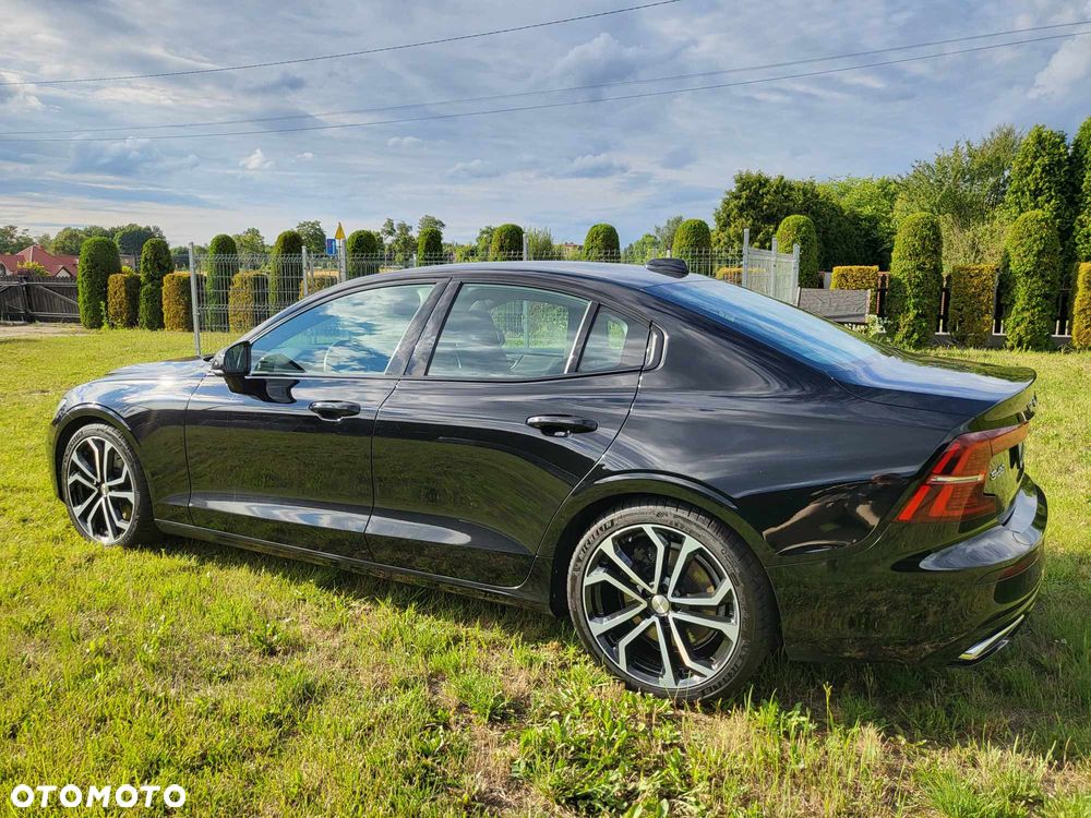Volvo S60 T5 R-Design - 11