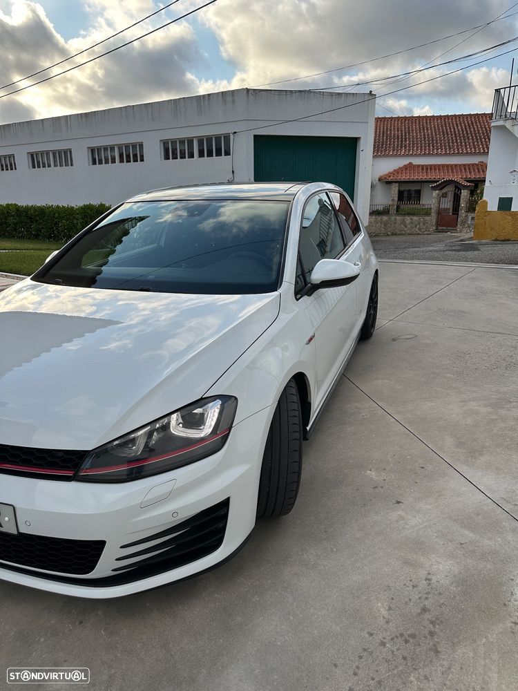 VW Golf 2.0 TSi GTi DSG Performance - 2