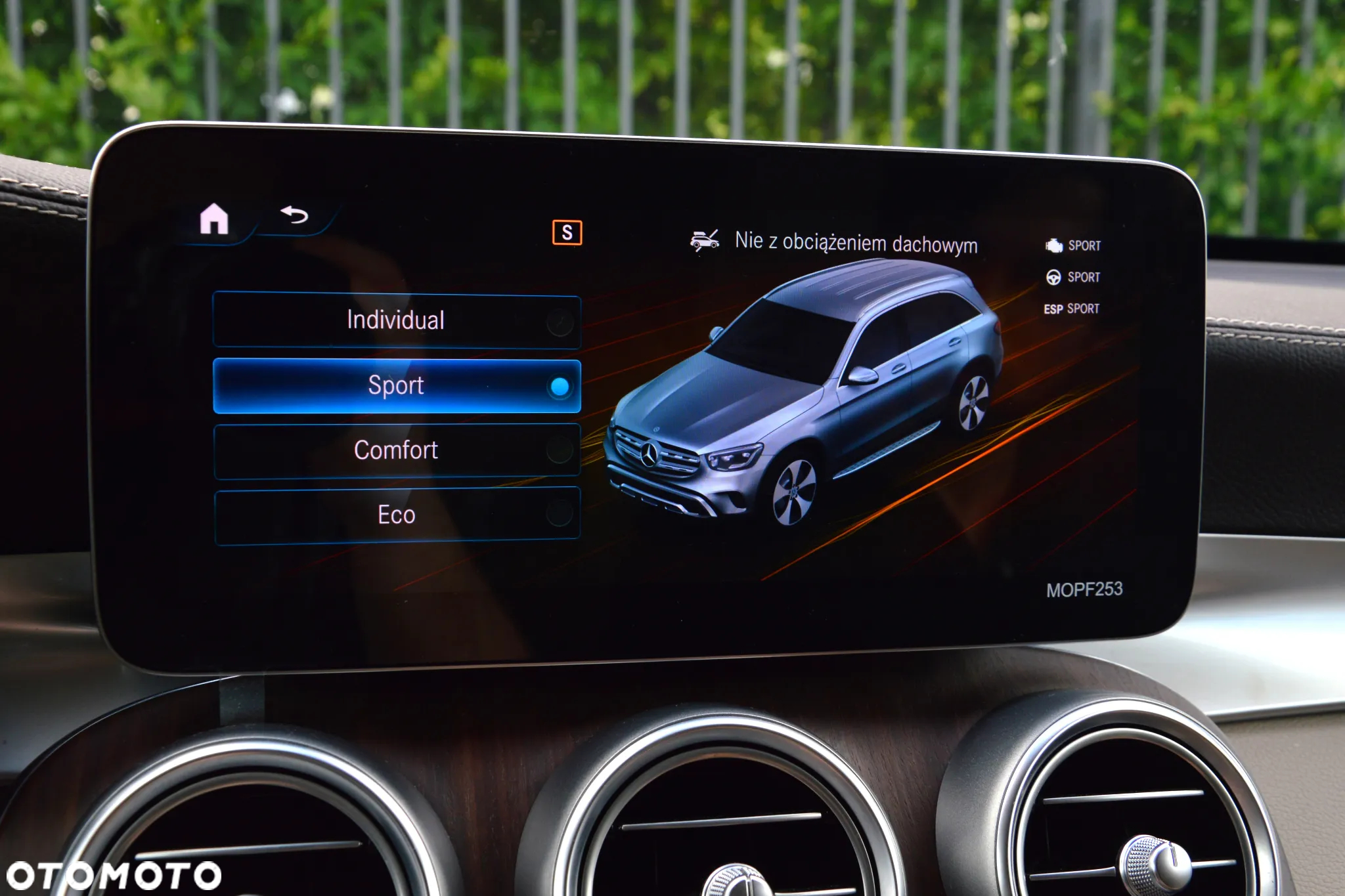Mercedes-Benz GLC 200 d 4-Matic - 28