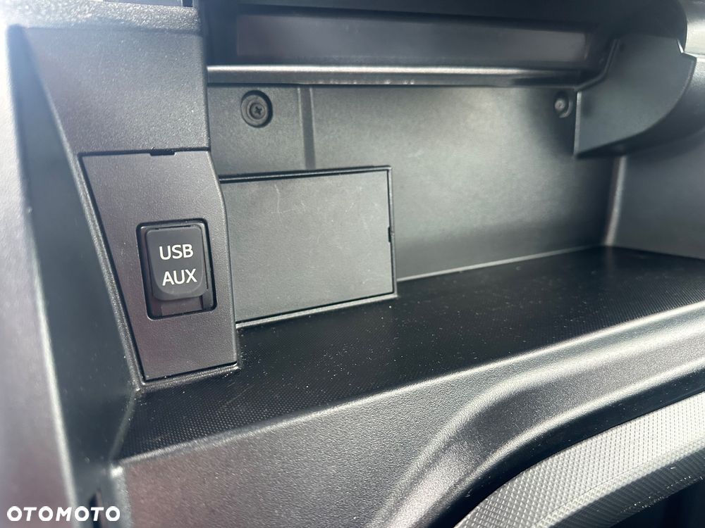 Toyota Auris 1.33 VVT-i Edition - 28