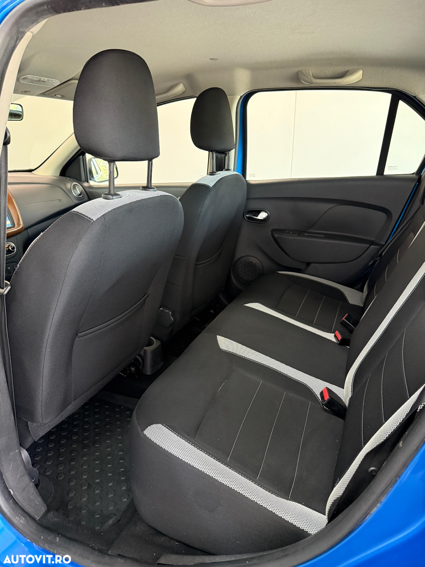 Dacia Logan Stepway TCe 100 GPL - 11