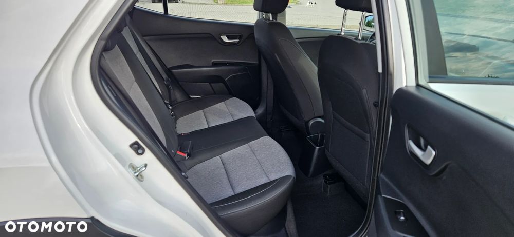 Kia Stonic 1.2 Spirit - 9