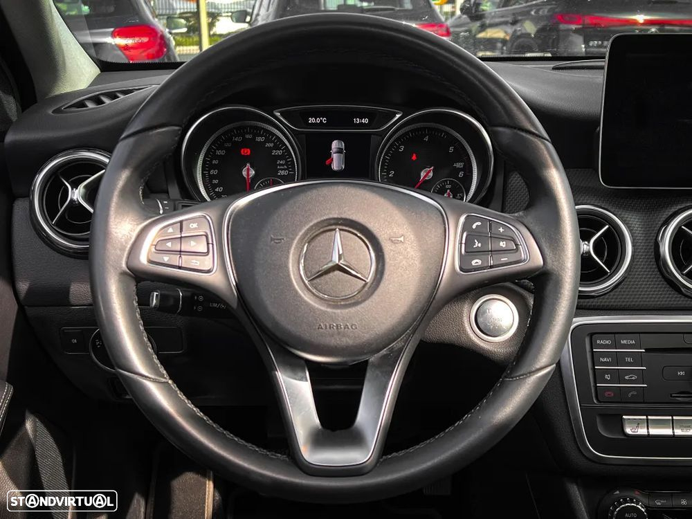 Mercedes-Benz GLA 180 d Urban - 7
