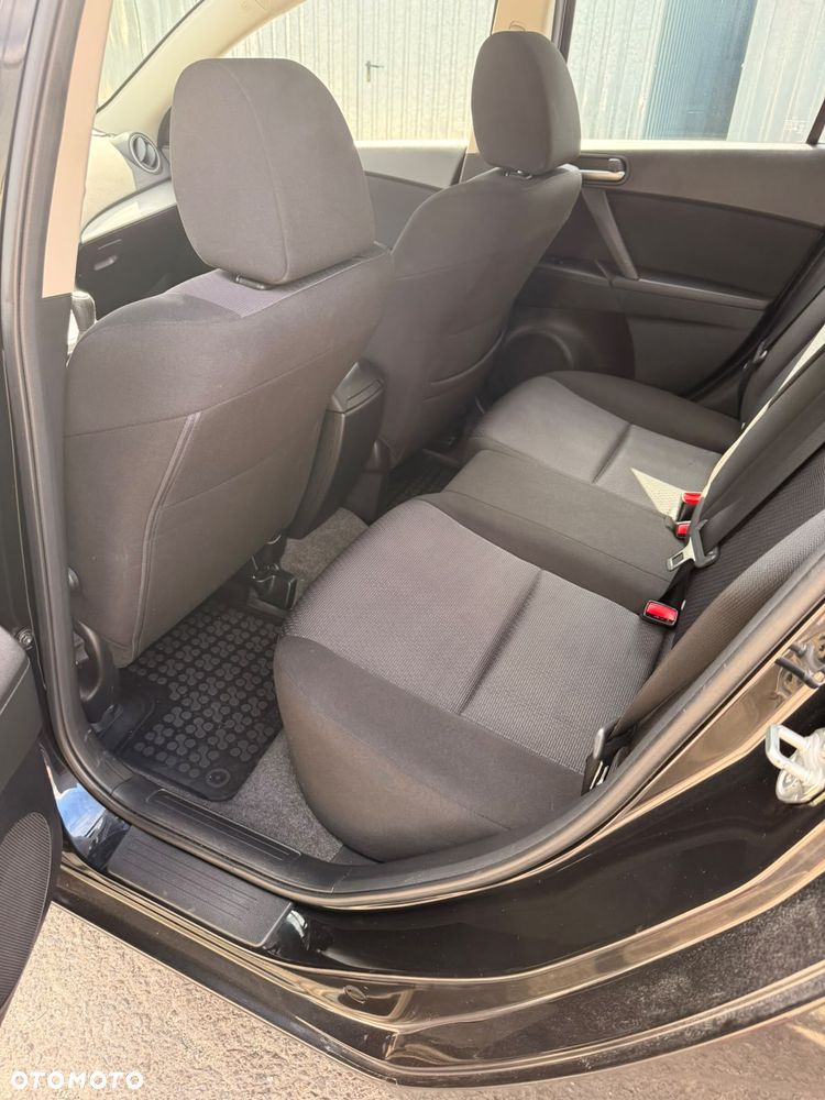 Mazda 3 1.6 Exclusive + - 19