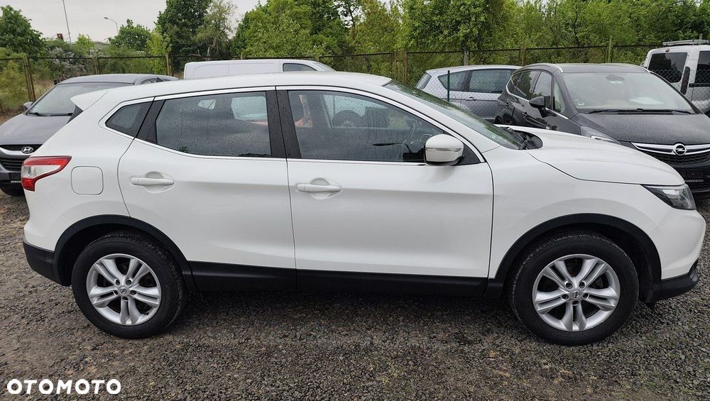 Nissan Qashqai 1.2 DIG-T N-Vision - 6