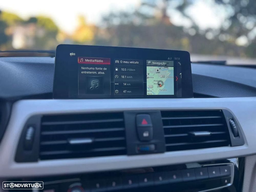 BMW 320 d Touring EfficientDynamics Line Sport Auto - 12