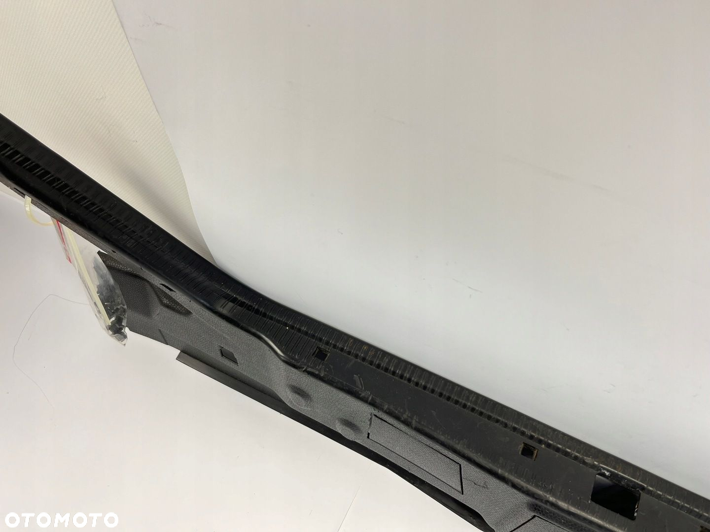 OSŁONA PASA TYLNEGO W BAGAŻNIKU MERCEDES W124 COUPE CABRIO 1246942325 - 9
