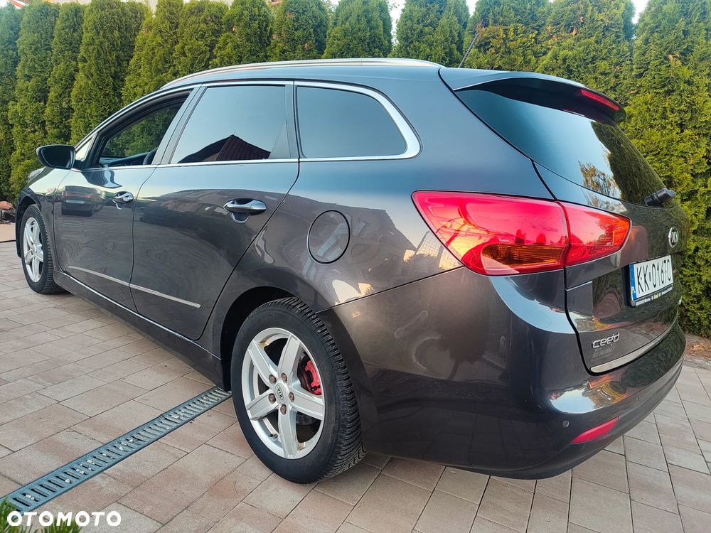 Kia Ceed - 29