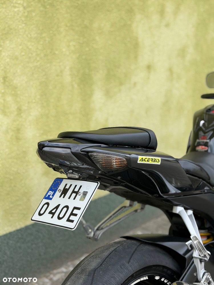 Suzuki GSX-R - 12