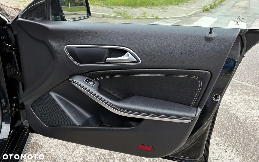 Mercedes-Benz CLA 180 Edition 1 - 27