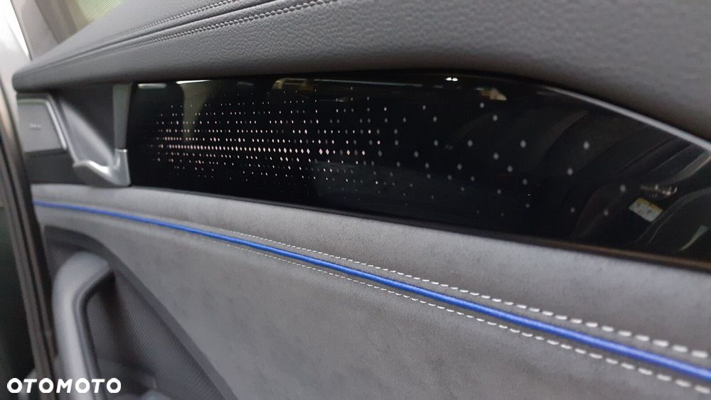 Volkswagen Passat - 34