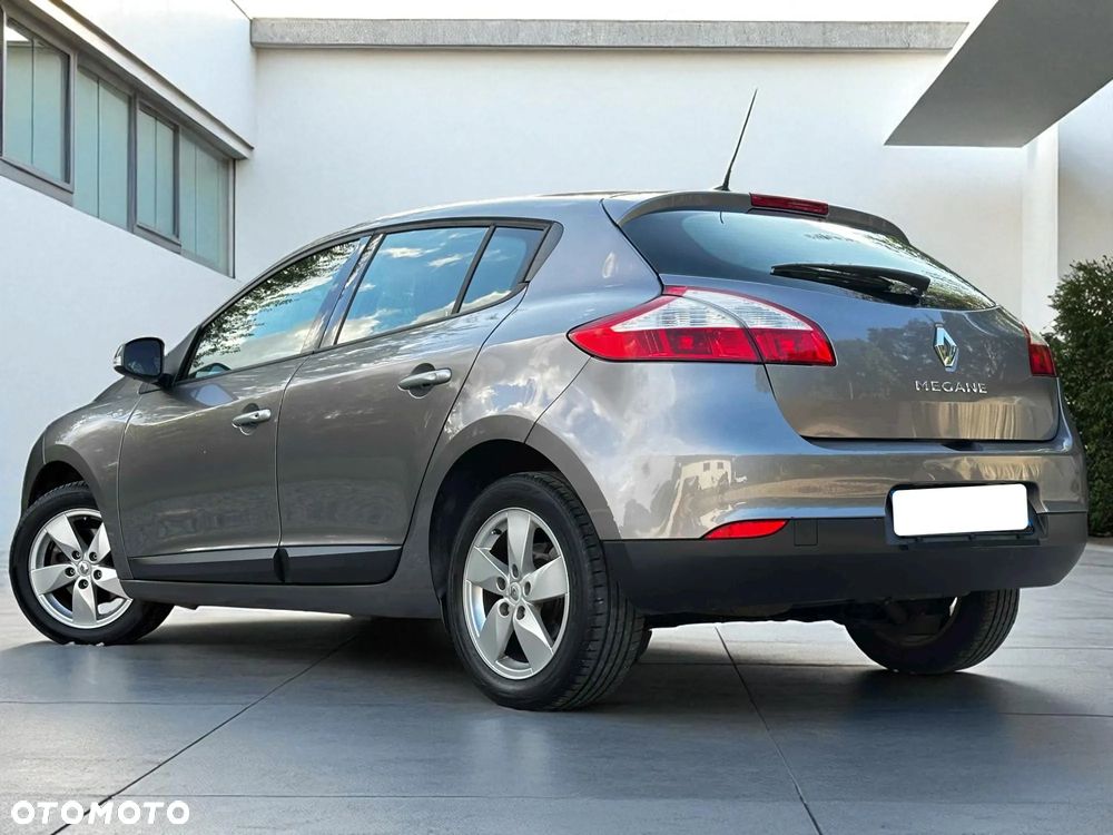 Renault Megane 1.6 16V 110 Dynamique - 11