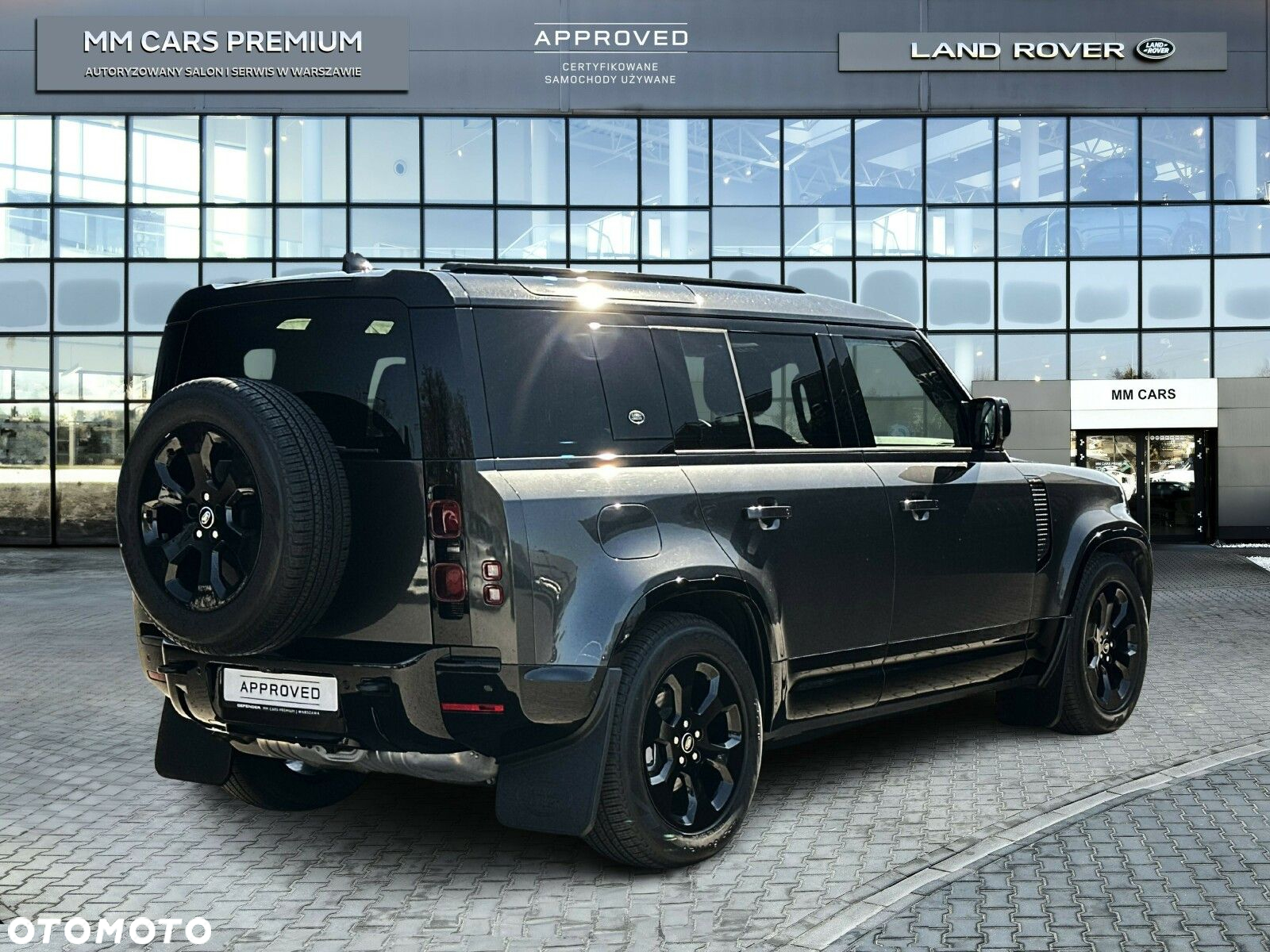 Land Rover Defender - 5