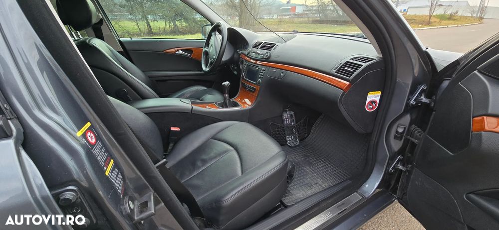 Mercedes-Benz E - 14