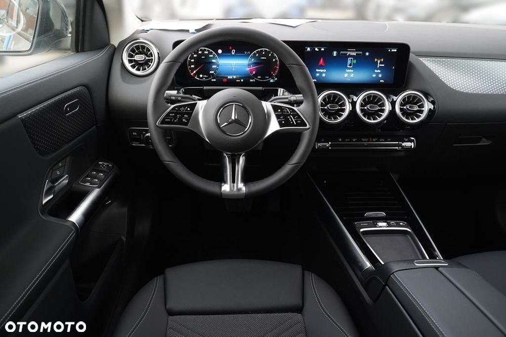 Mercedes-Benz GLA 200 mHEV Progressive 7G-DCT - 13