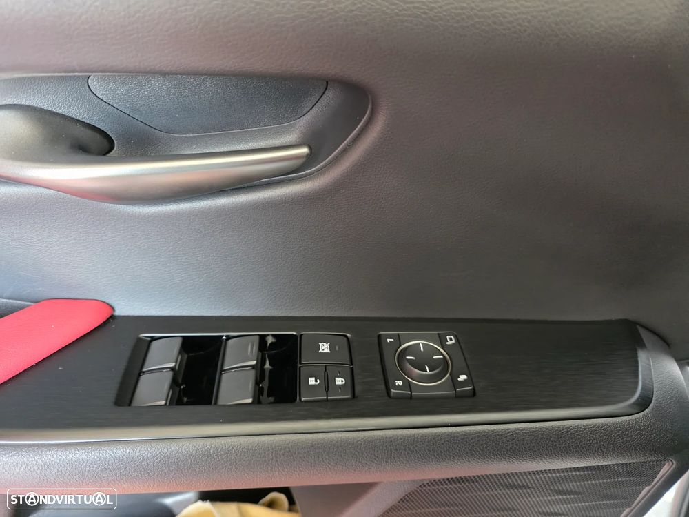 Lexus UX 250h F Sport - 7