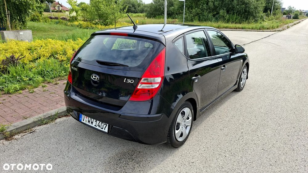 Hyundai i30 1.4 Blue Comfort - 21