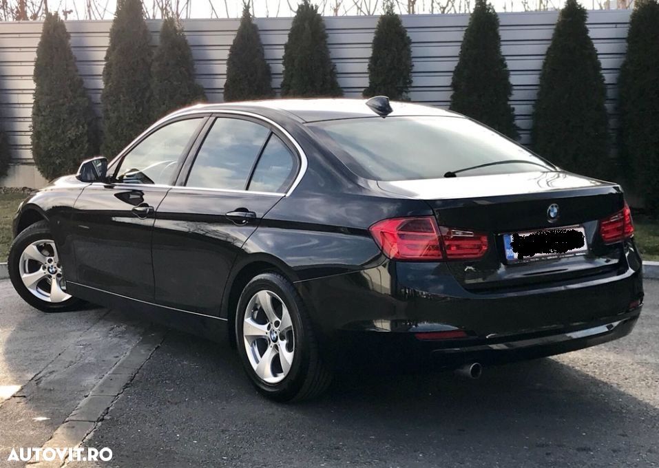 BMW Seria 3 320d Efficient Dynamic Edition Modern Line - 3