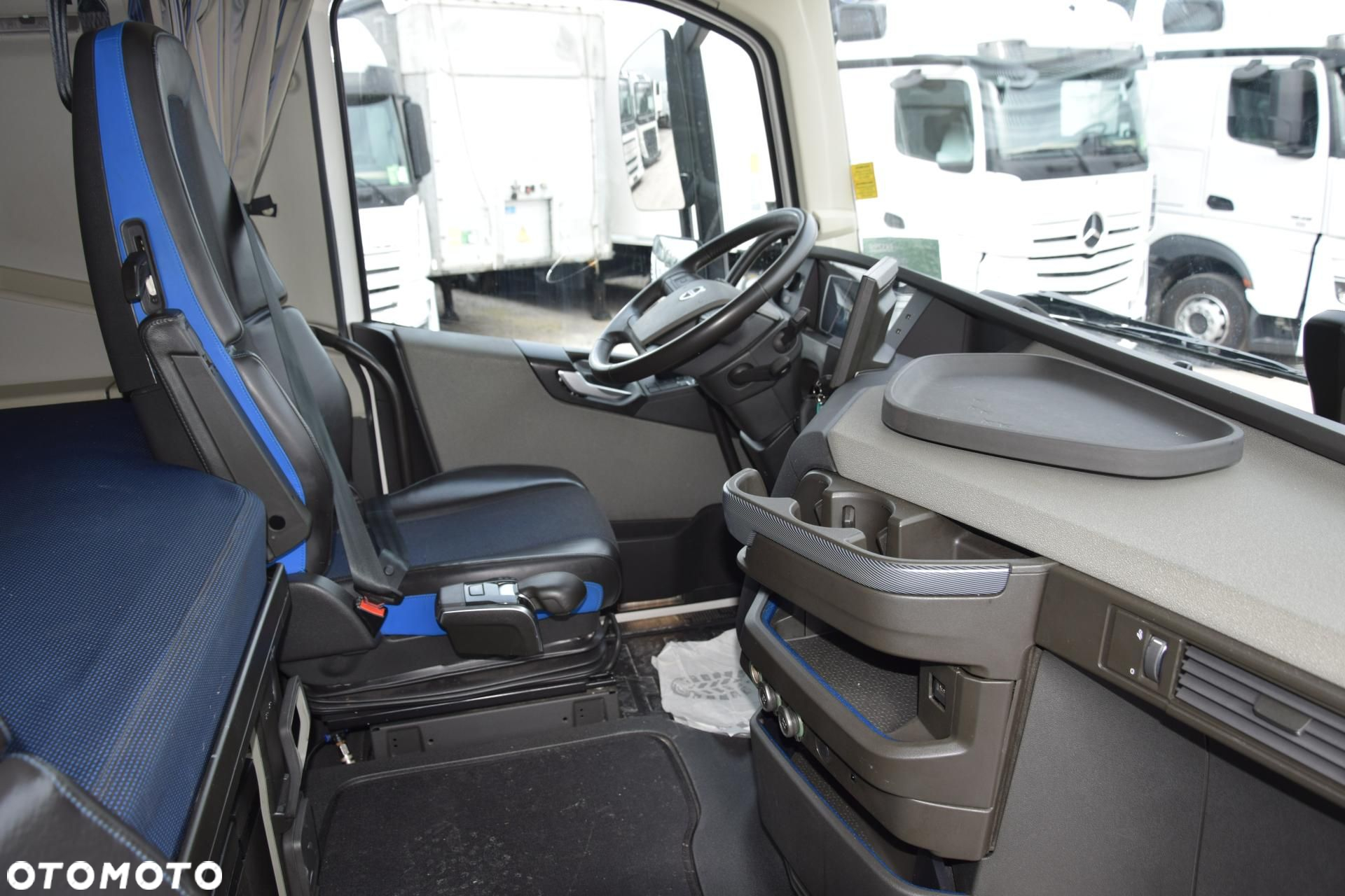 Volvo FH 500 Globetrotter XL - 16