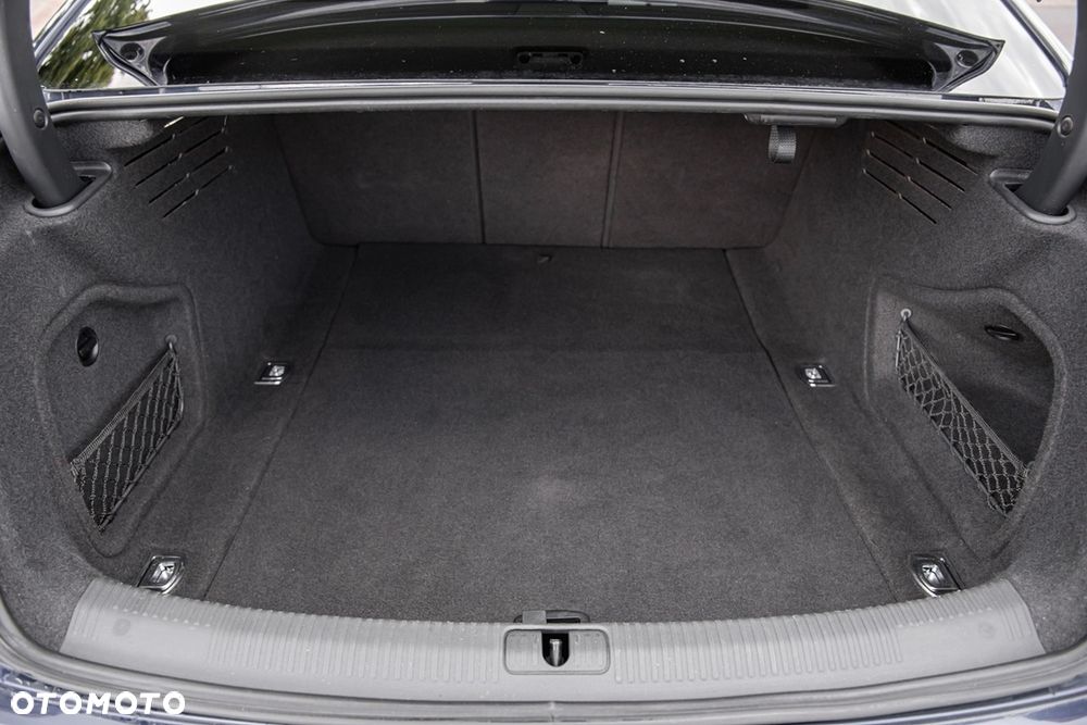 Audi A4 Limousine 35 TFSI mHEV S Line S tronic - 30