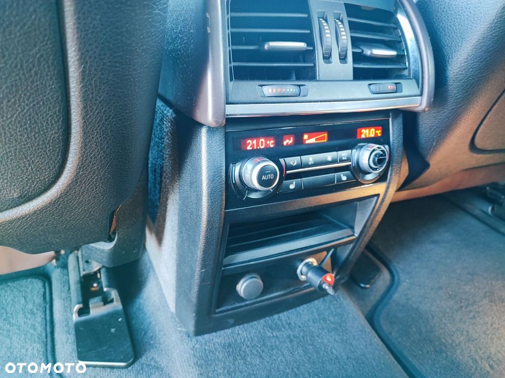 BMW X5 xDrive35i - 23