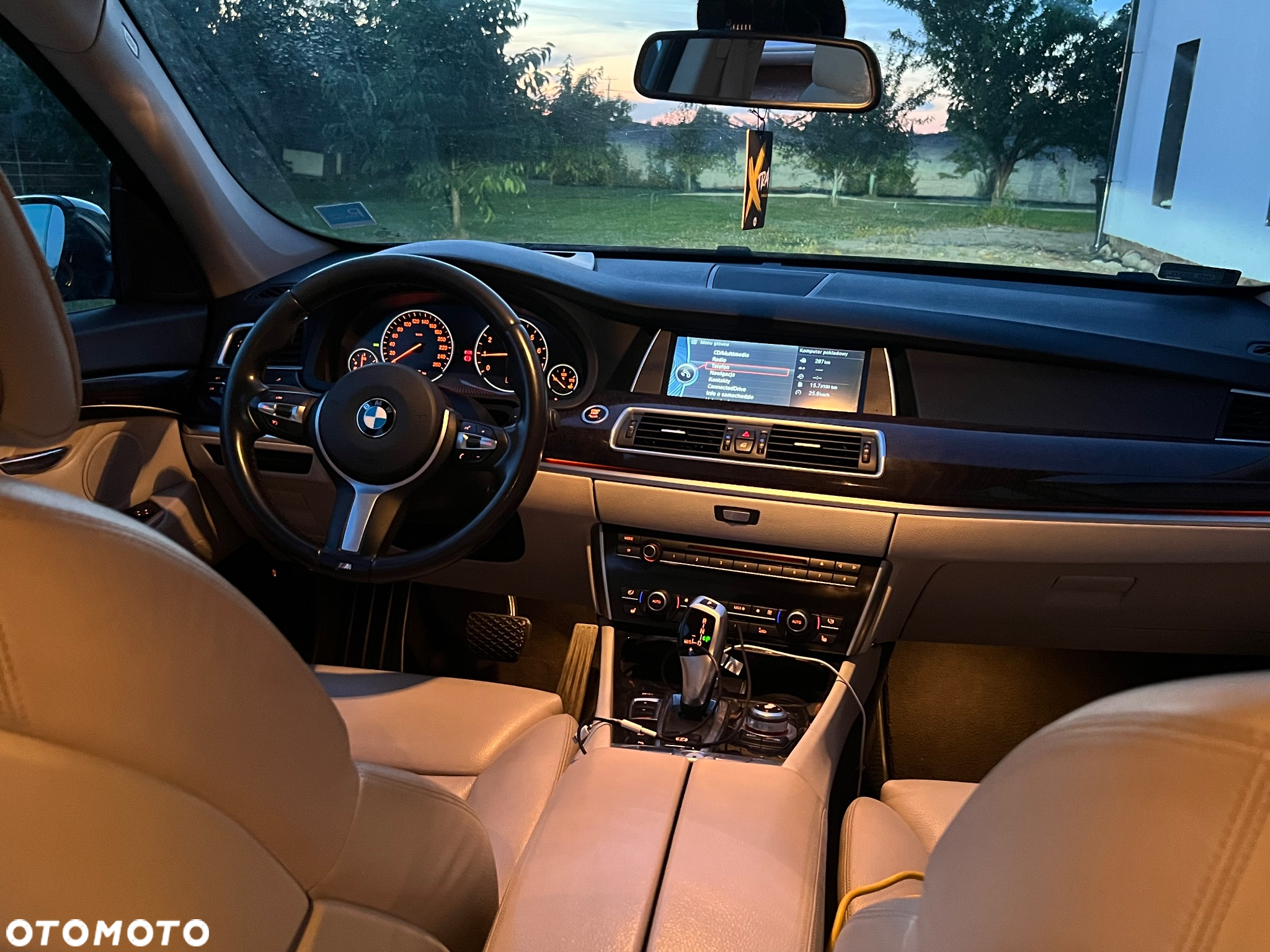 BMW 5GT - 11