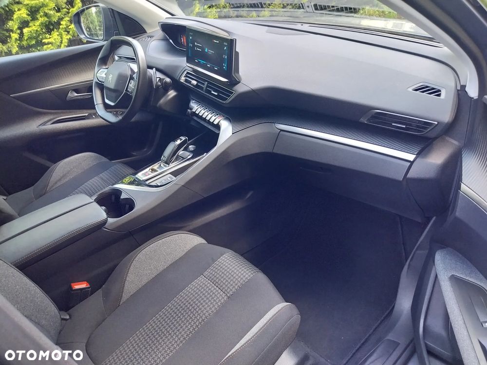 Peugeot 3008 - 11
