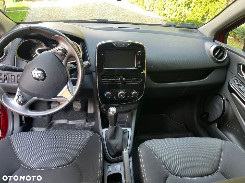 Renault Clio ver-1-2-16v-techno-feel - 6