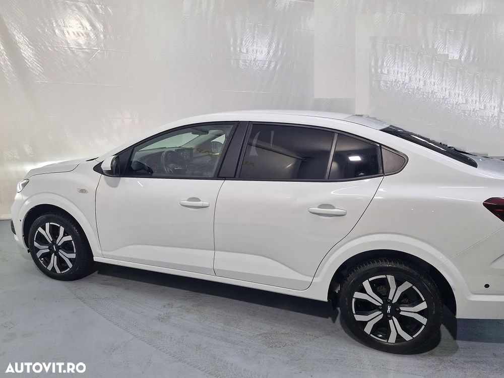 Dacia Logan TCe 90 CVT Comfort - 9