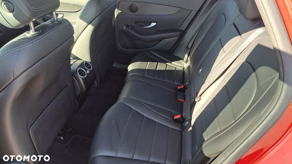 Mercedes-Benz GLC 300 4Matic 9G-TRONIC - 13