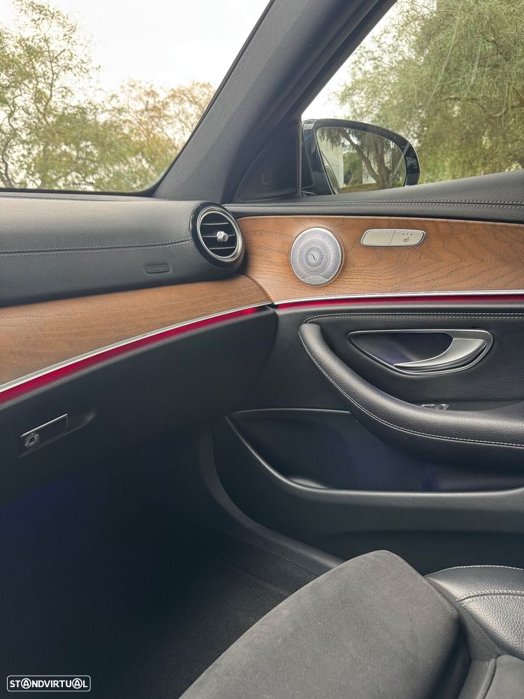 Mercedes-Benz E 300 de AMG Line - 38