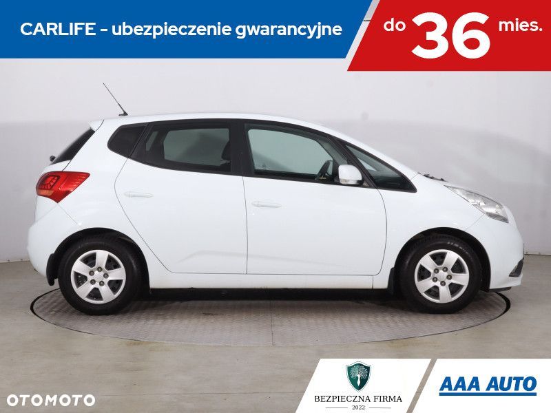 Kia Venga - 8