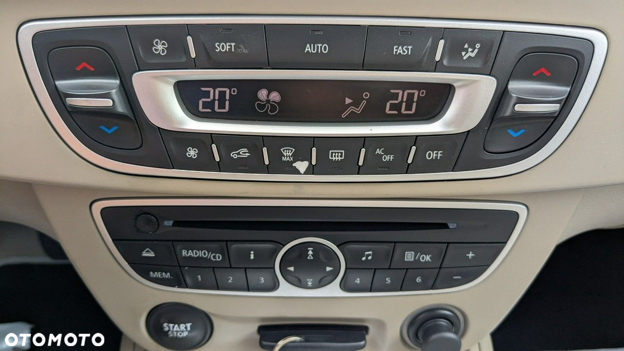 Renault Megane - 24