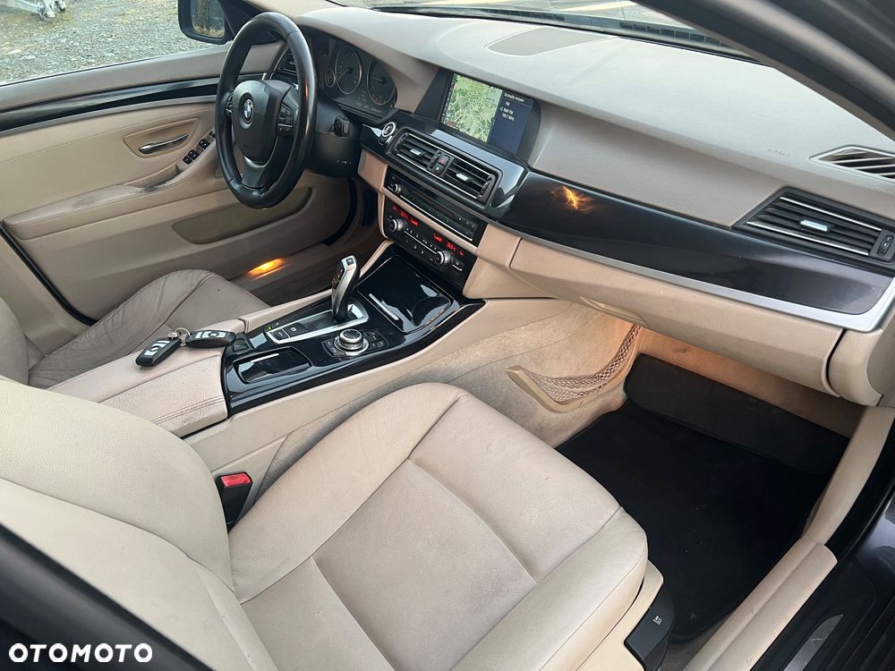 BMW Seria 5 520d Luxury Line - 15