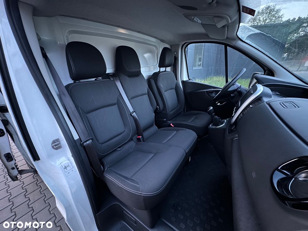 Renault Trafic - 12