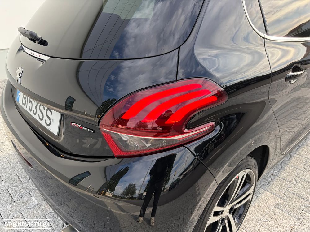 Peugeot 208 - 13