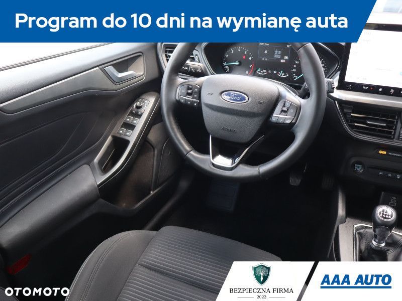Ford Focus SW - 9