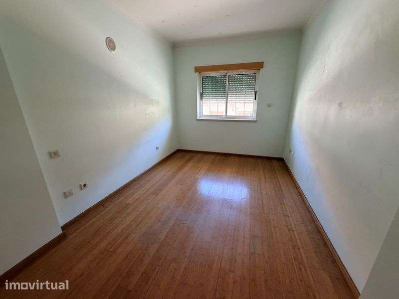 Apartemento T3 para arrendar no Entrocamento - Grande imagem: 3/8