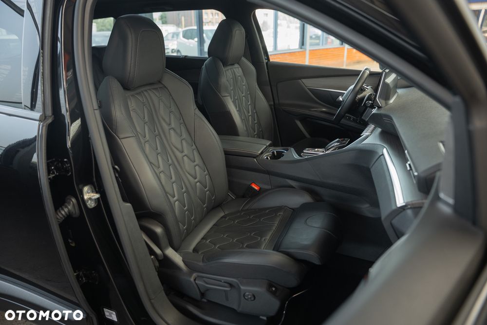 Peugeot 5008 BlueHDi 180 EAT8 GT Pack - 26