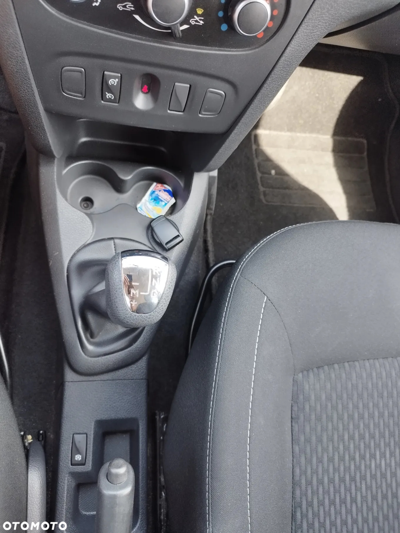 Dacia Logan MCV TCe 90 S&S Easy-R Laureate - 17