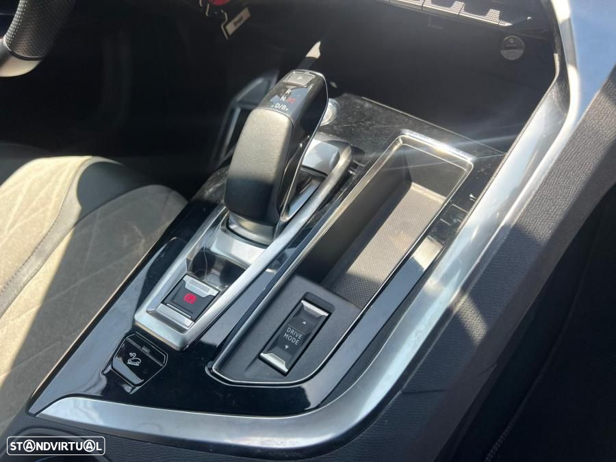 Peugeot 3008 1.6 Hybrid4 Allure e-EAT8 - 7