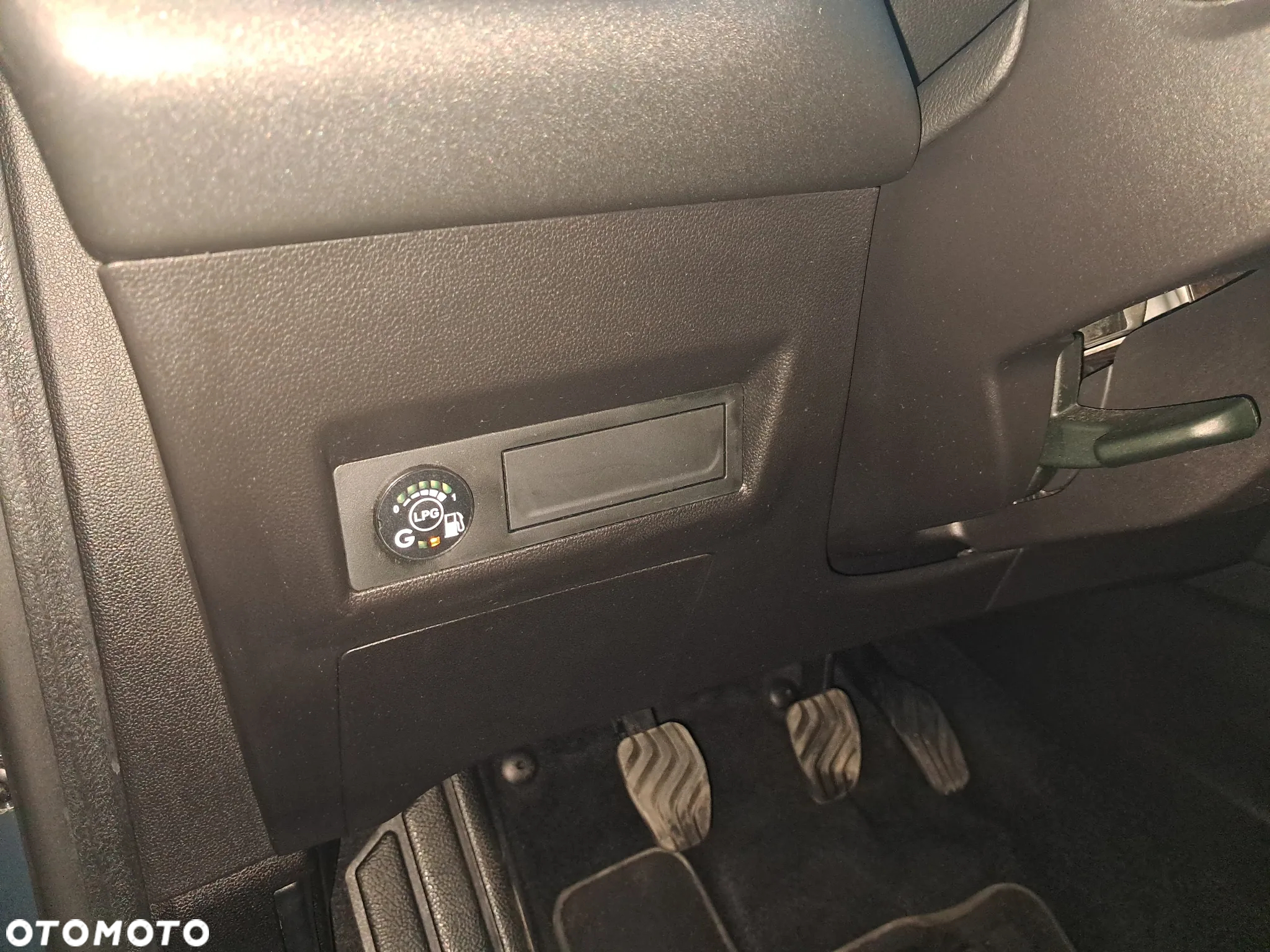 Renault Captur - 17