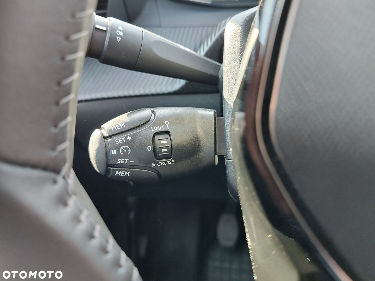 Peugeot 208 1.2 PureTech Active Pack S&S - 11
