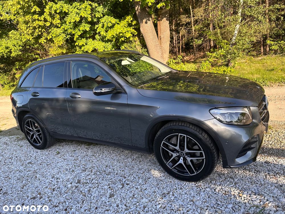 Mercedes-Benz GLC - 4