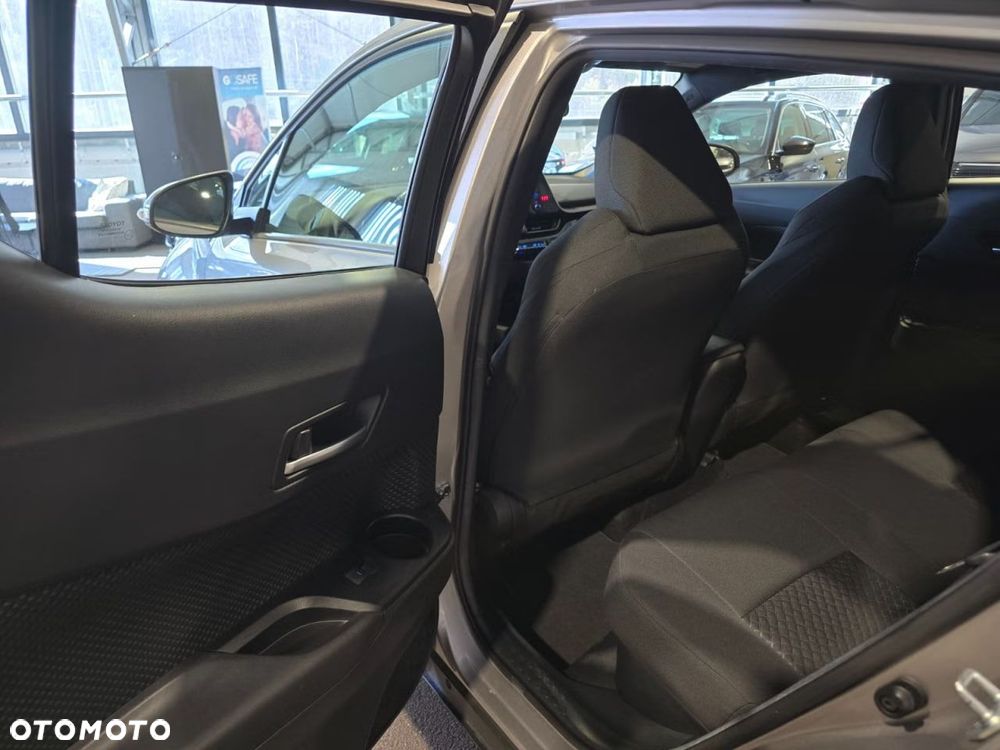 Toyota C-HR Style - 38