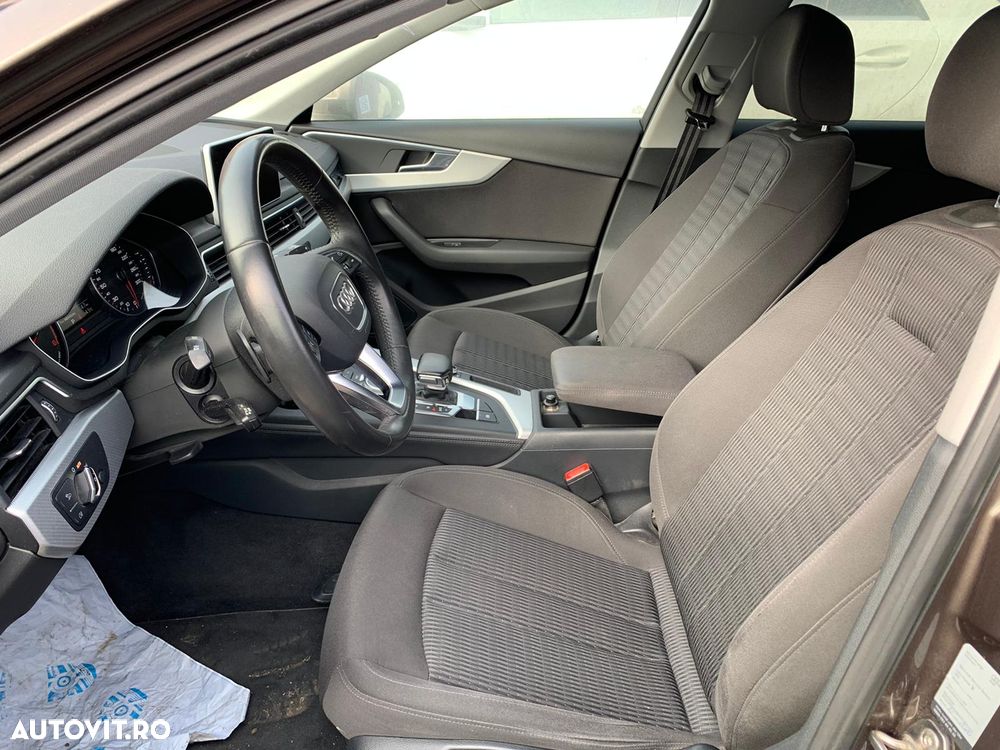 Audi A4 2.0 TDI S tronic - 7