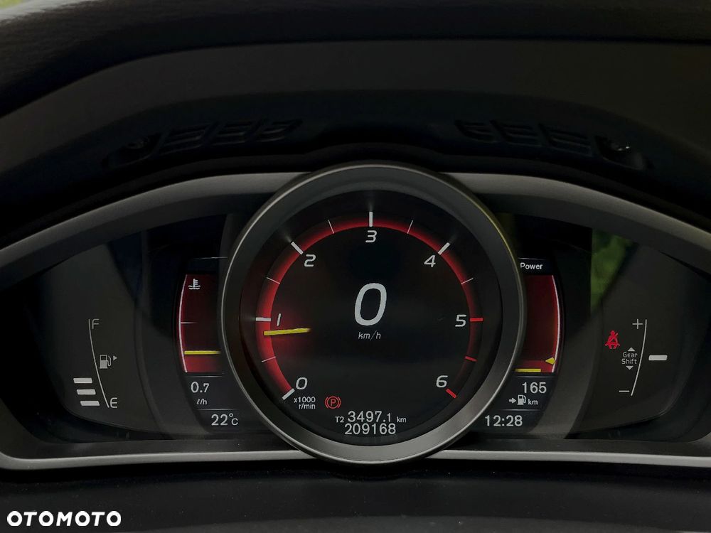 Volvo V40 Cross Country D3 Momentum - 22